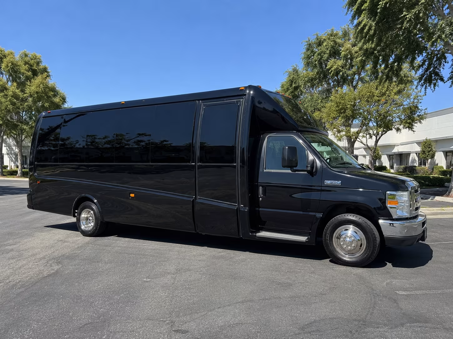 Akron Birthday, Sweet 16, & Quinceañera Transportation pickup coordination
